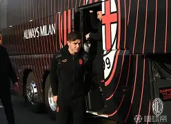 关于曼联中场明星锋线连续发威，球队晋级希望激增的信息