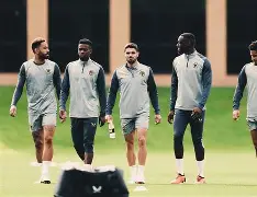 关于战术调整见效，球队再次获胜，稳固领先位置的信息